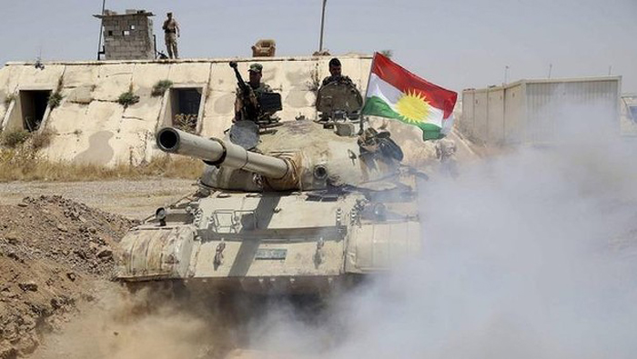Los Peshmergas combaten en el norte de Irak a las fuerzas del autodenominado Estado Islámico.