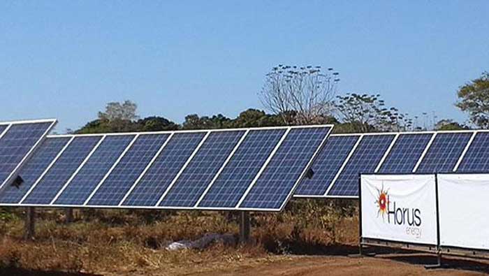 La planta solar generará energía para unos 30 mil hogares