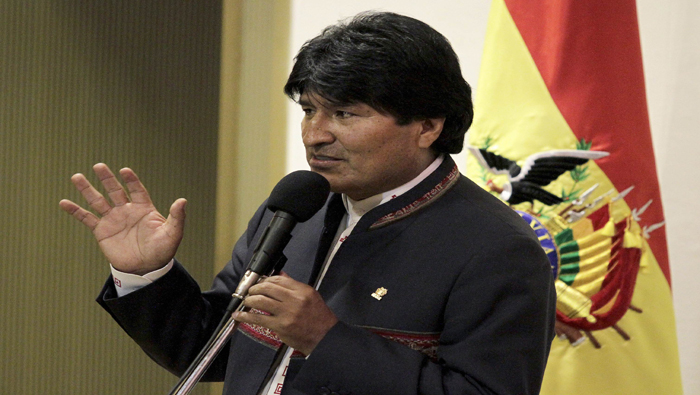 Morales exhortó a EE.UU. a no meterse con los Gobiernos de la región.