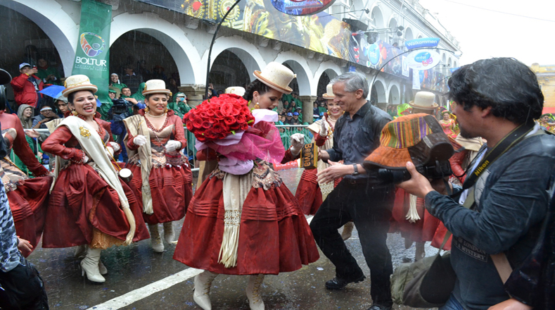 El pasado 7 de febrero se celebraron también los actos oficiales por los 234 años del grito libertario de Oruro, en la estatua de Sebastián Pagador.
