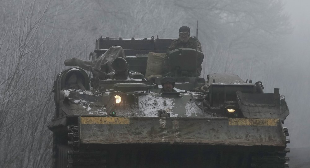 Los independentistas aseguran que Kiev busca provocarlos con sus armas pesadas en la línea del frente.