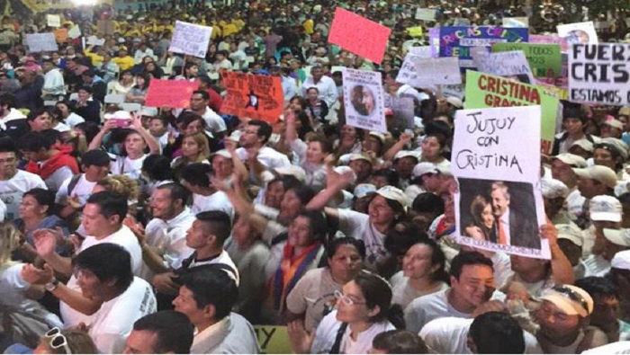 Unas 50 mil personas marcharon en apoyo a la mandataria Cristina Fernández.