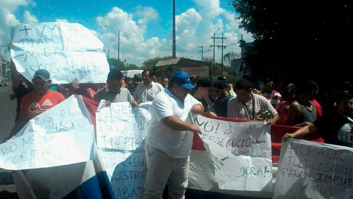 Los trabajadores de la zona fronteriza llevan más de 5 días en protestas.
