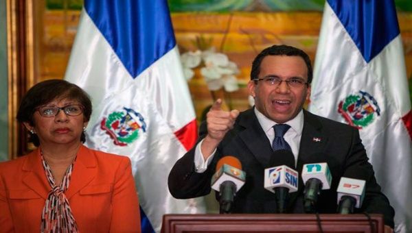 El canciller dominicano, Andrés Navarro, calificó de intorelable las protestas en el consulado dominicano en Puerto Principe