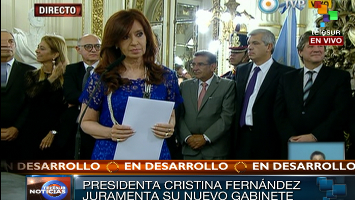 La presidenta de Argentina Cristina Fernández designó nuevos ministros en la cartera de salud y secretaría presidencial.