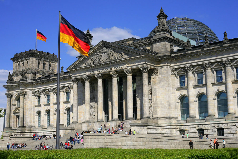 El Parlamento alemán dio luz verde a la prórroga de la ayuda financiera a Grecia.
