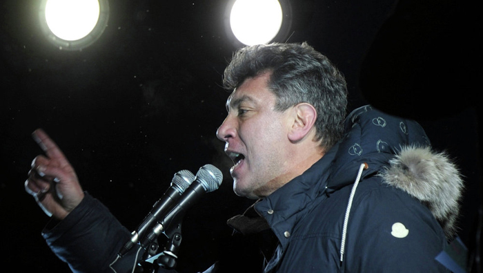 El político ruso Boris Nemtsov, de 54 años de edad fue asesinado de varios disparos.