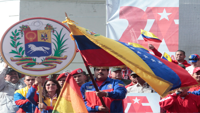 El mandatario venezolano lideró una concentración para rechazar la injerencia imperialista de EE.UU.