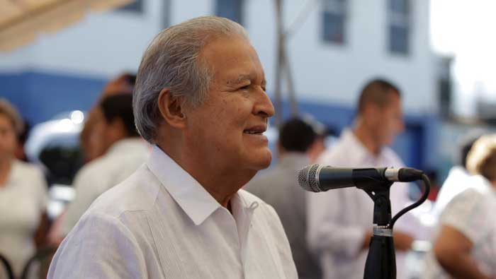 El mandatario salvadoreño destacó el carácter pacífico de los ciudadanos que acudieron a las urnas