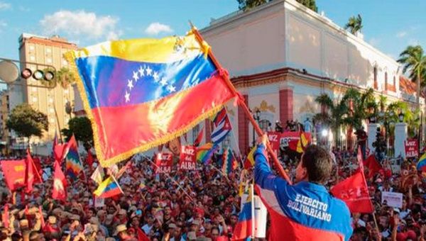 El Gobierno venezolano resalta que los logros sociales en el país se han mantenido pese a la caída de los precios del petróleo. 