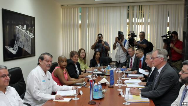 Christian Leffler y Abelardo Moreno encabezan la tercera ronda de negociaciones UE-Cuba