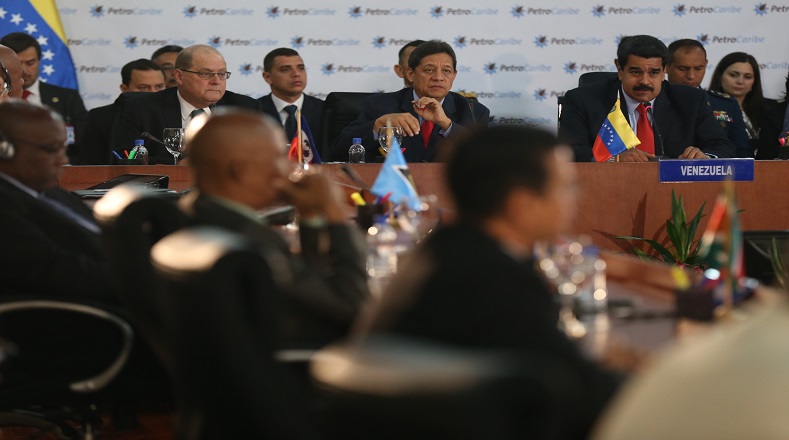 En la cumbre acordaron el fortalecimiento del mecanismo de integración regional mediante la constitución de una zona económica, que permitirá trabajar en acuerdos como el desarrollo de un bloque de la faja petrolífera del Orinoco en Venezuela.