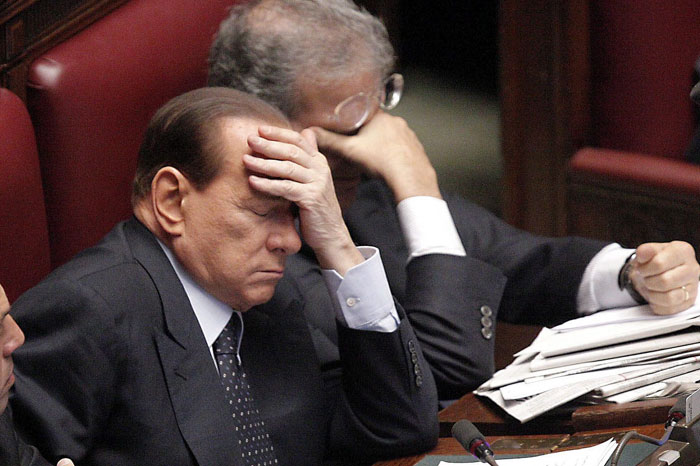 Berlusconi esta impedido por ley para ocupar cargos.