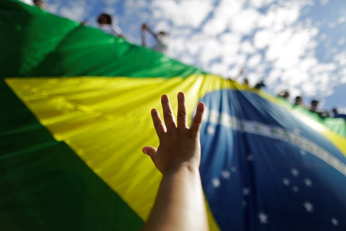 Gremios y sindicatos expresaron su respaldo a la democracia de Brasil.