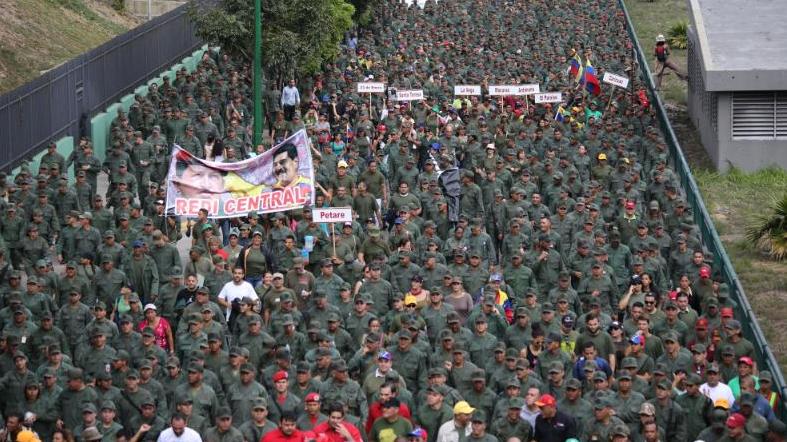 Vea la multitudinaria marcha cívico-militar en Venezuela