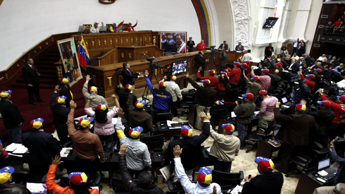 El presidente del Parlamento, Diosdado Cabello, declaró sancionada y aprobada la normativa.
