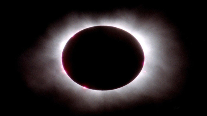 Así fue el eclipse total de sol el Miércoles 11 de agosto 1999