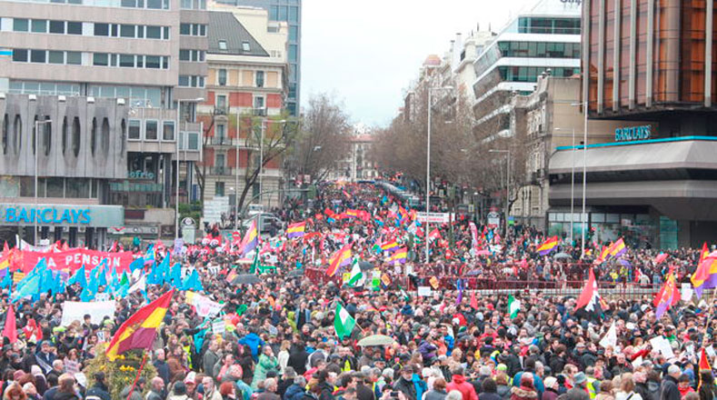 Las Marchas por la Dignidad confluyeron en la plaza de Colón en Madrid (capital).