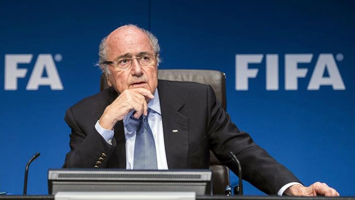 El presidente de la FIFA, Joseph Blatter, asegura que el fútbol genera emociones positivas.