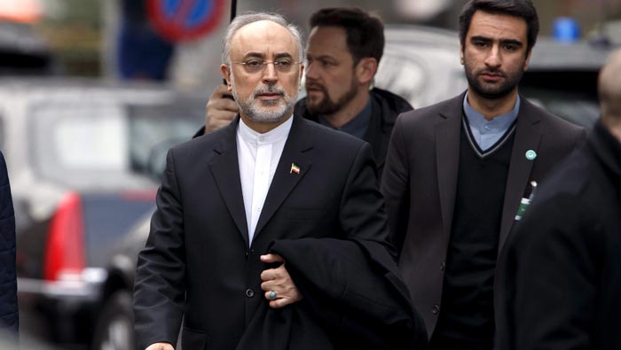 El jefe de la Agencia de Energía Atómica de Irán, Alí Akbar Salehi, dijo que de nada vale solucionar los problemas técnicos si no se levantan las sanciones.