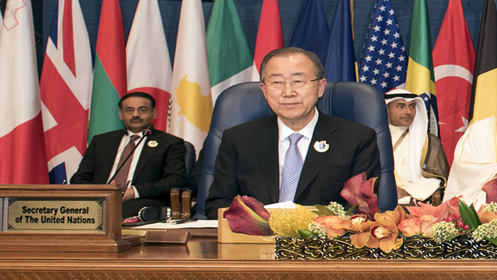 El secretario general de la ONU, Ban Ki-moon pidió que cesen los combate en Al Yamurk para hacer llegar la ayuda humanitaria.