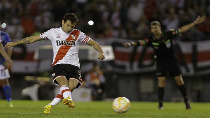 Rodrigo Mora anotó un doblete para River Plate