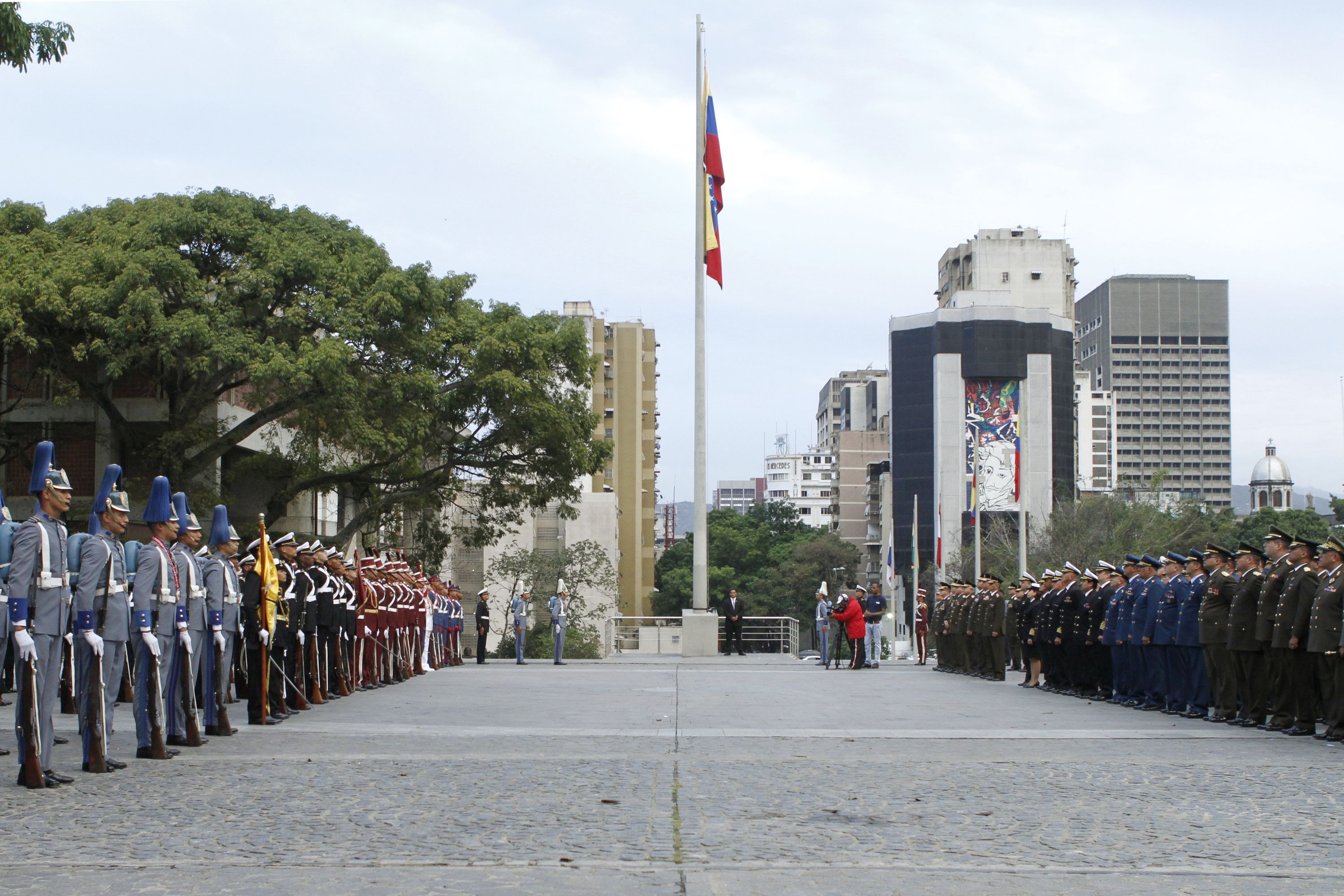 El ministro de Relaciones Interiores, Justicia y Paz, Gustavo González López, dirigió en horas de la mañana el acto inicial de la conmemoración.