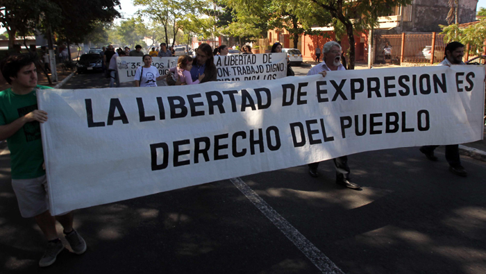 El pasado 25 de abril periodistas paraguayos marcharon para exigir más seguridad en su profesión.