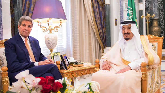 Kerry se reunió con el rey saudí Salman bin Abdelaziz para debatir cese al fuego.