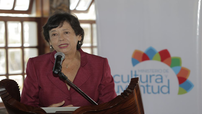 Elizabeth Fonseca, presentó la renuncia al presidente Solís la mañana del martes antes del inicio del Consejo de Gobierno.