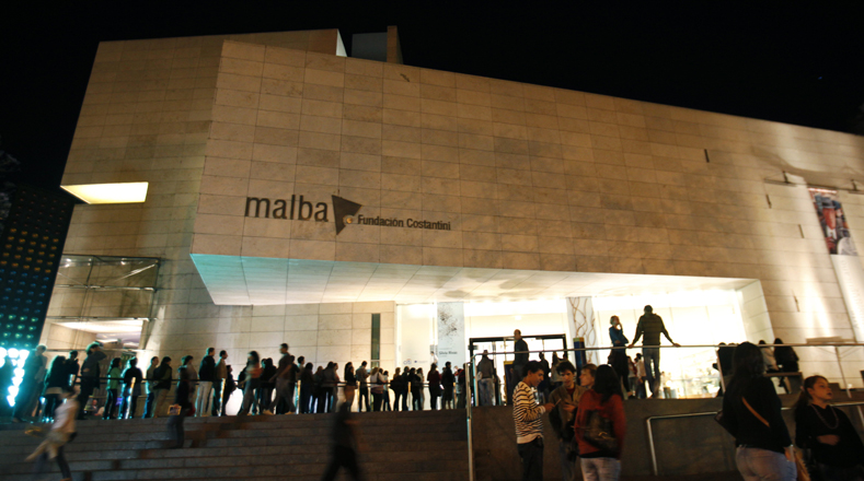 El Museo de Arte Latinoamericano, está ubicado en Buenos Aires y cuenta con un acervo de 400 obras de arte de los artistas modernos y contemporáneos más significativos de la región.