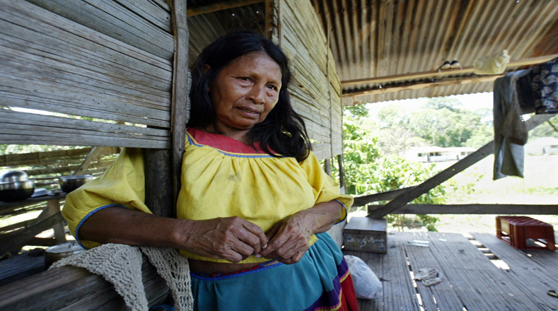 Una de los daños que más lamentan los indígenas del Ecuador, es la contaminación de sus ríos. 
