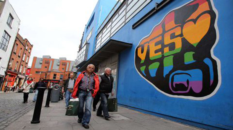 Irlanda podría convertirse en el primer país del mundo en aprobar el matrimonio homosexual por voto popular.