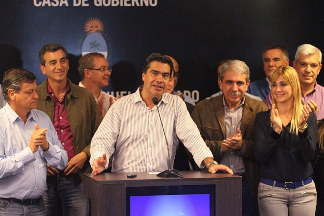 Capitanich dedicó la victoria a la presidenta Cristina Fernández