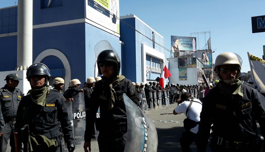 La violencia policial ha imperado en las últimas protestas contra el proyecto minero Tía María.