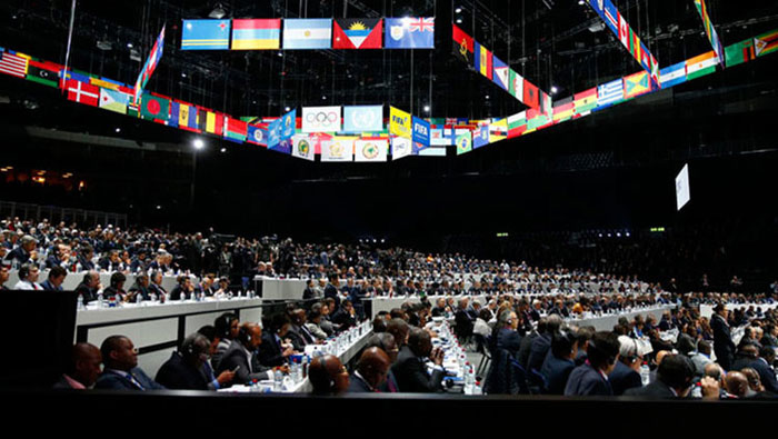 Este viernes se lleva a cabo la sesión plenaria del 65º Congreso de la FIFA para elegir al nuevo presidente del organismo
