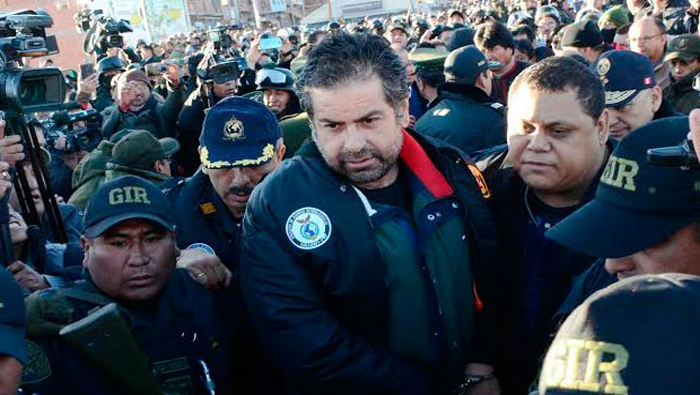 Desde que llegó a Bolivia ha sido custodiado por fuerte presencia policial. Autoridades aseguran que no tendrá privilegios en la prisión.