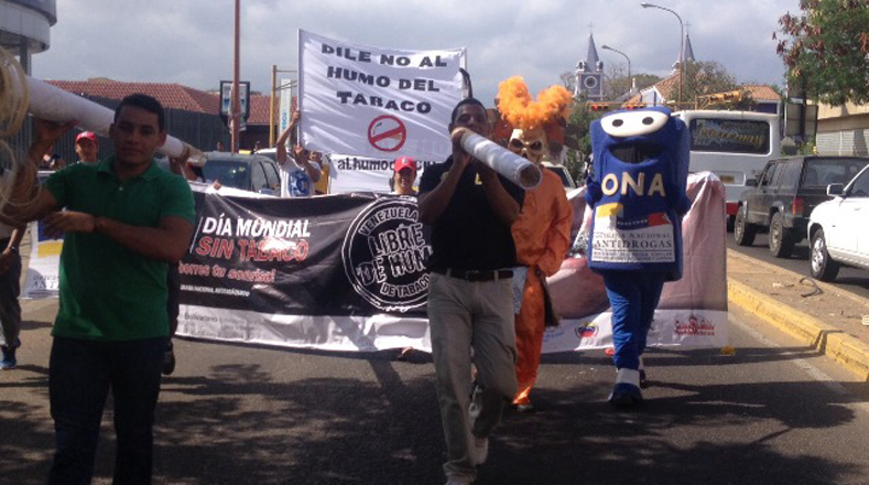 En Venezuela realizaron una marcha para entregar afiches y volantes. La actividad fue promovida por la Oficina Nacional Antidrogas (ONA) del estado Falcón.