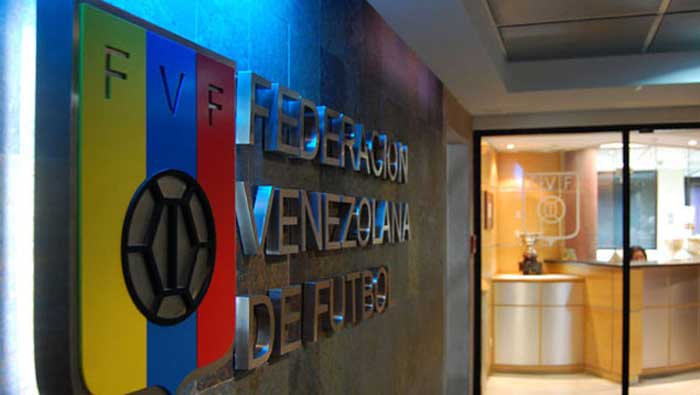 Maduro considera que el sistema de la FIFA representa una esclavitud para los futbolistas