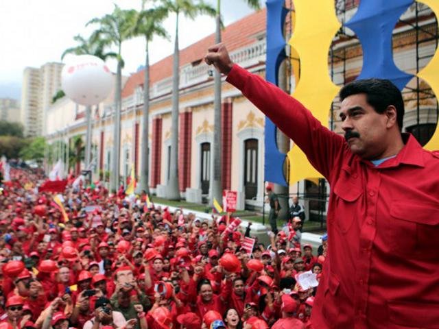 Maduro: Es hora de demostrar que somos dignos hijos de Chávez y Bolívar.