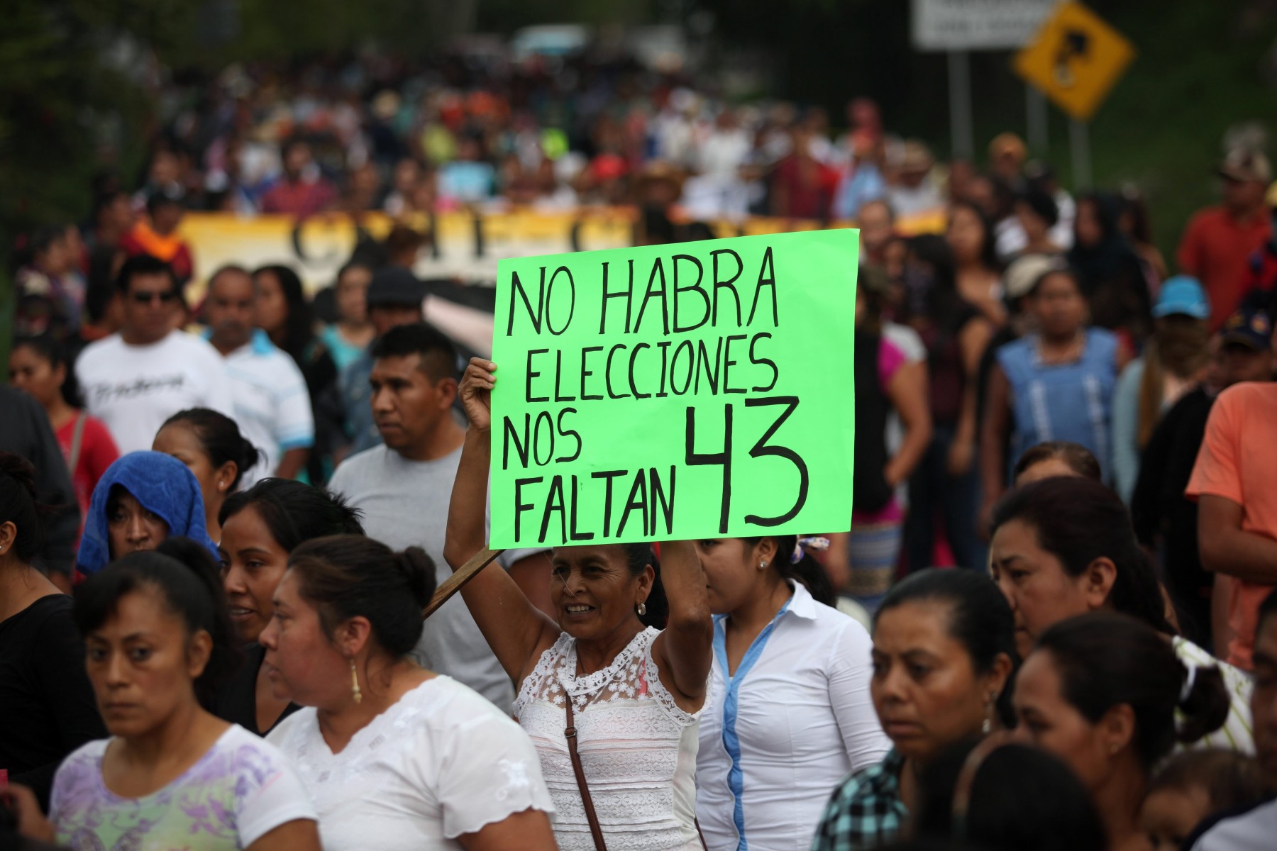El proceso electoral había sido anulado debido a que los normalistas de Ayotzinapa y los padres de los 43 estudiantes desaparecidos quemaron más del 20 por ciento de las casillas electorales contempladas para este lugar.