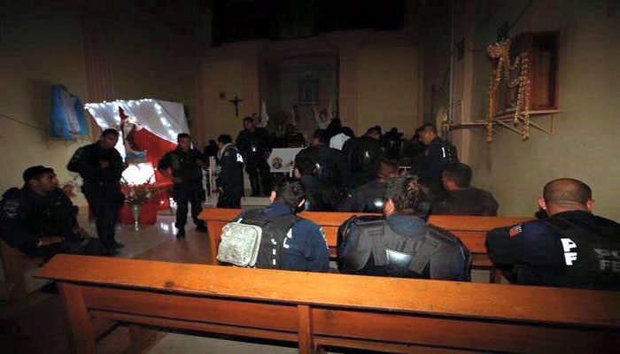 Policía Federal tomó una iglesia en municipio de Guerrero