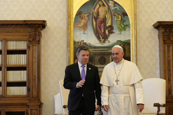 Durante el encuentro, Santos y el Papa abordaron  las expectativas que se abren con el logro de un acuerdo de paz, según informó el Vaticano.