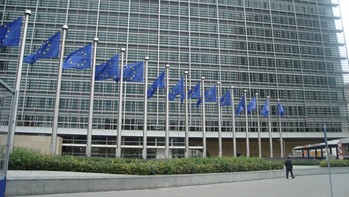 Los 28 embajadores de la Unión Europea decidieron prolongar las sanciones contra Rusia.