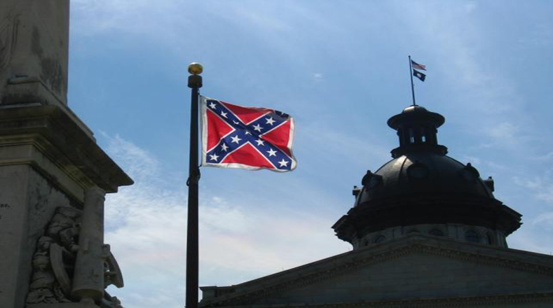 La bandera confederada fue la única del Capitolio de Carolina del Sur que no se colocó a media asta tras la matanza.