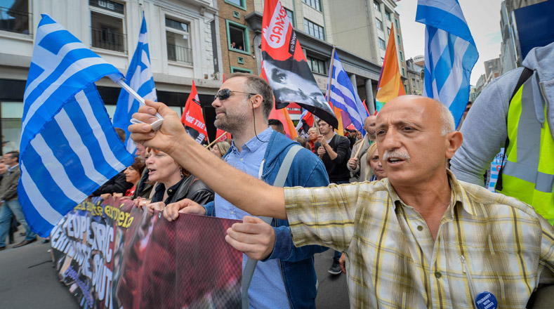 Alrededor de cinco mil personas en Bélgica participaron en un mitin en apoyo al Gobierno del primer ministro Alexis Tsipras