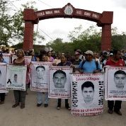 Ayotzinapa, 9 meses: El Estado mexicano niega la desaparición forzada