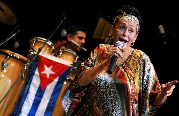 Habanarte rendirá homenaje a la cantante cubana Omara Portuondo.
