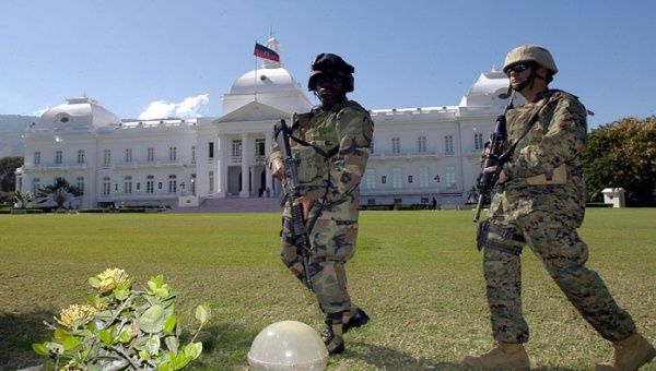 Estados Unidos instaló sus tropas en Haití desde 2010 con la excusa de brindar ayuda humanitaria tras el terremoto registrado ese año.