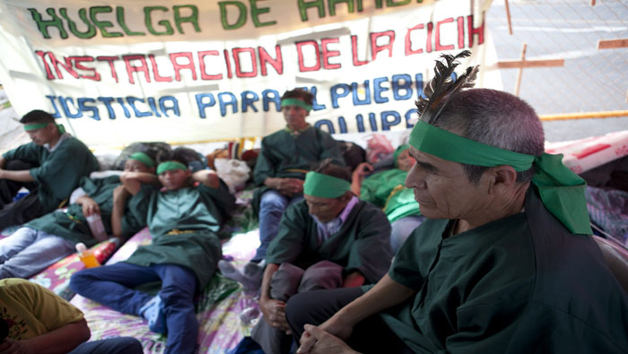 Desde el 23 de junio pasado hondureños se mantienen en huelga de hambre en las cercanías de la Casa Presidencial en rechazo a la corrupción.